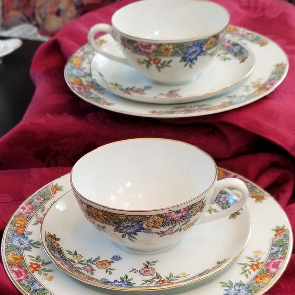 2 Hutschenreuther Selb LHS "Vernon" Salad Plates & Cups with Saucers, Bavaria - Picture 1 of 11